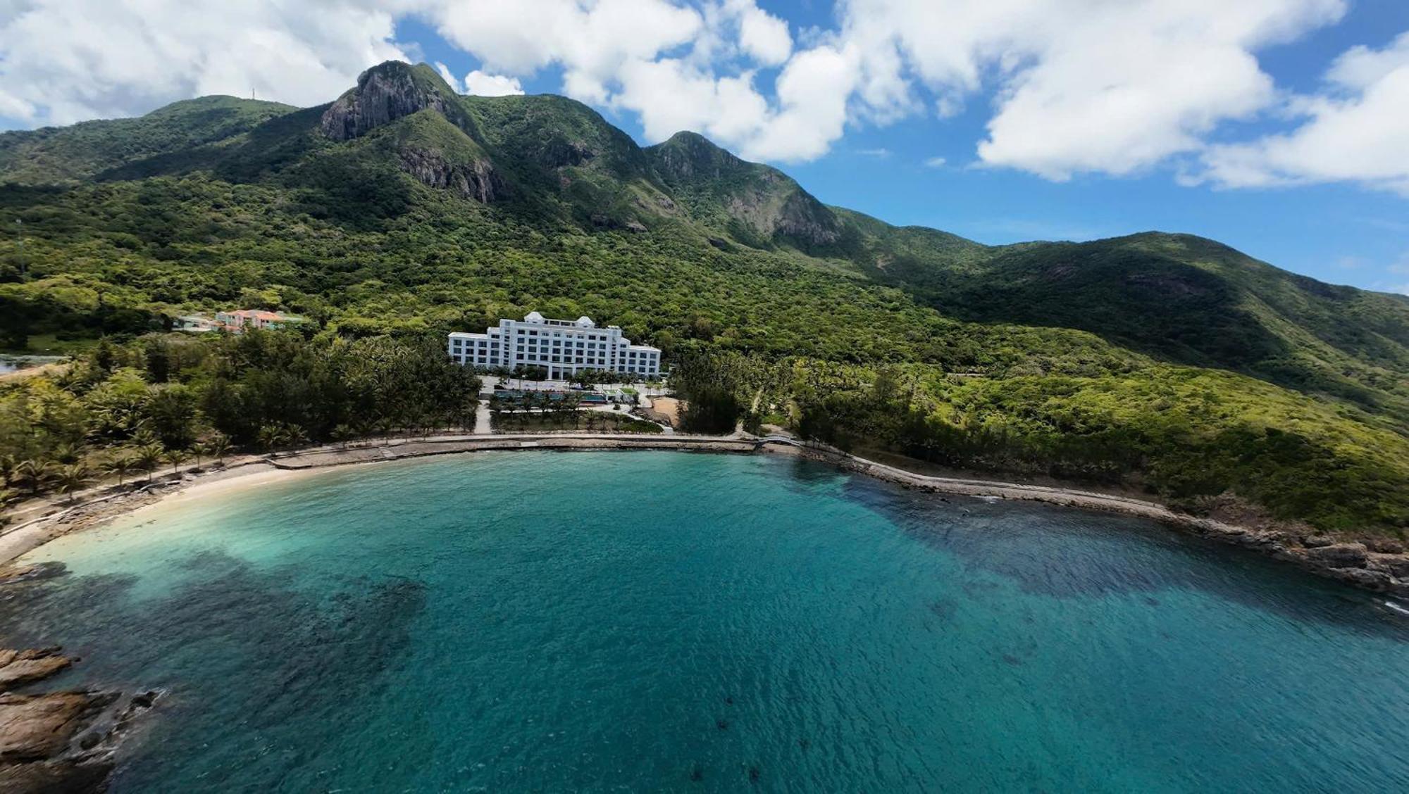 Orson Hotel & Resort Con Dao Chi Khu Co Ong Buitenkant foto
